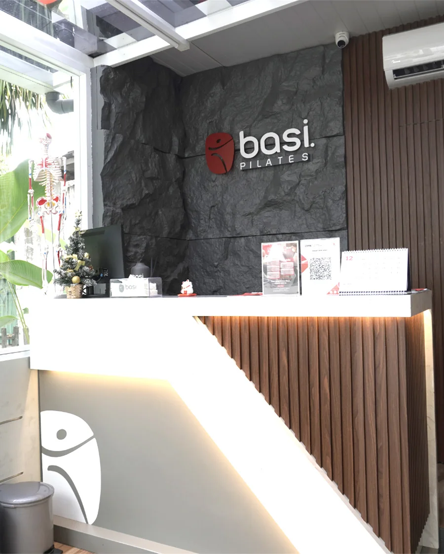 Hubungi Studio Kami
